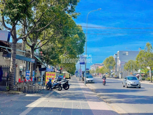 Chính chủ bán lỗ siêu phẩm mặt tiền Võ Văn Kiệt, sát bên bệnh viện và UB Tỉnh rộng 920m2