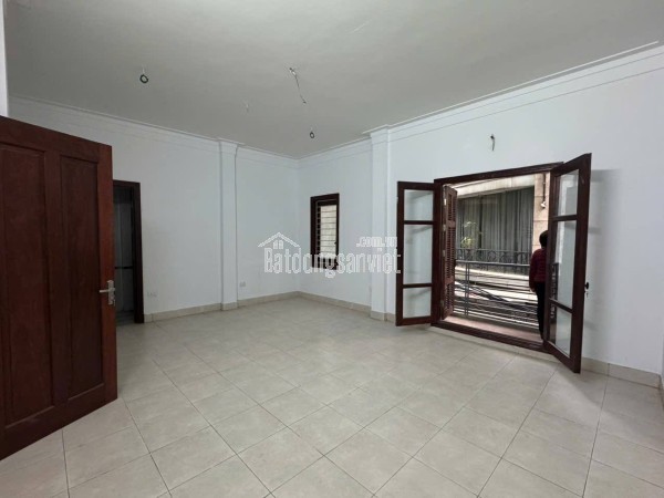 🔅 NHÀ B10 TẬP THỂ PHƯƠNG MAI, ĐỐNG ĐA 20/55M2 TẦNG 1 2PN + 2VS, CHỈ 3.95 TỶ 🔅