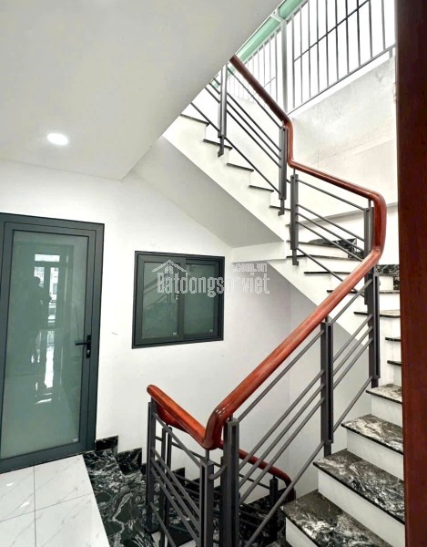 Giáp Tân Bình - 50M² – 3 Tầng/4PN – Đối diện EMART 2– Chỉ hơn 5x Tỷ