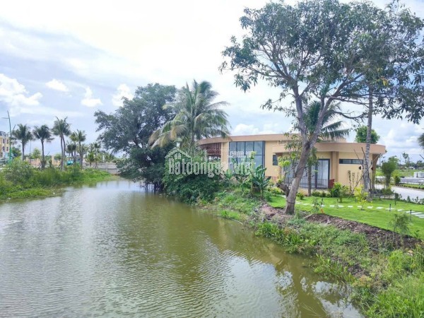 Bán gấp đất nền 90m2 DT824 Bến Lức, sẵn sổ sang tên, xây dựng tự do chỉ 2.3 Tỷ. 0938230002