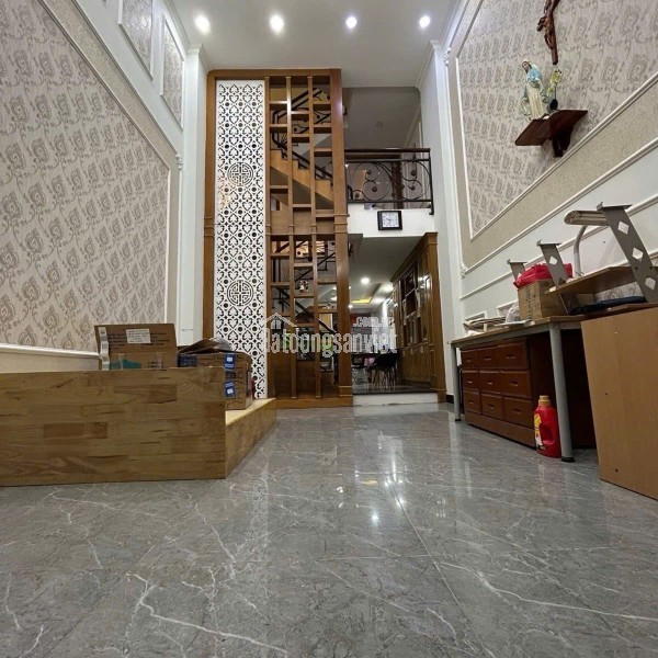 NGỘP BANK BÁN GẤP – 62M² – 5 Tầng/4PN – Ô TÔ TẬN CỬA– Nhỉnh 7 Tỷ TL!