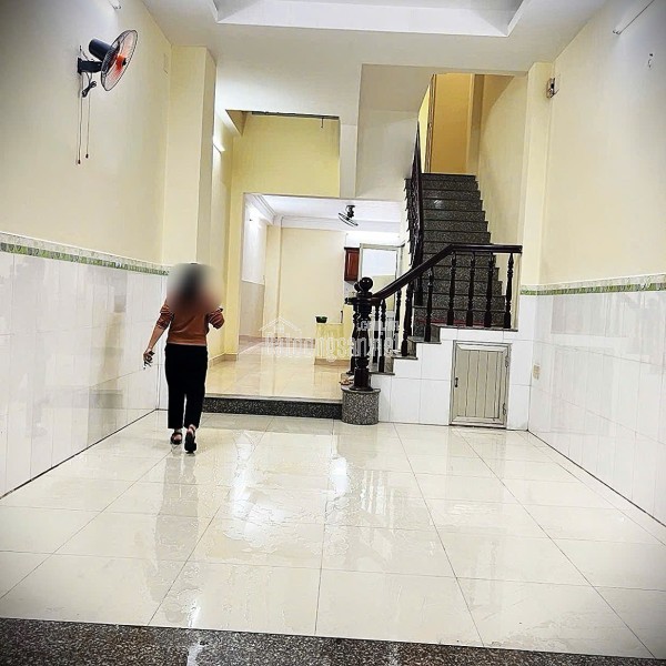 Gấp bán – 56M² – 3 Tầng/4PN Hẻm Xe Hơi Tránh Thông– Nhỉnh 7 Tỷ TL!