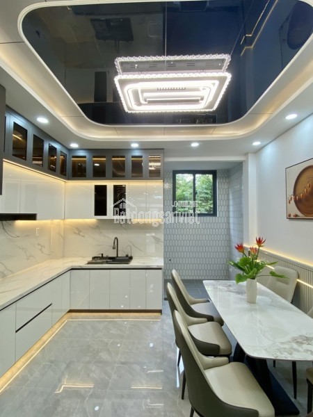 Nhà phố  vừa hoàn thiện 1 trệt 2 lầu có sân thượng giá tốt