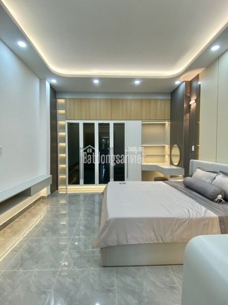 Nhà phố  vừa hoàn thiện 1 trệt 2 lầu có sân thượng giá tốt