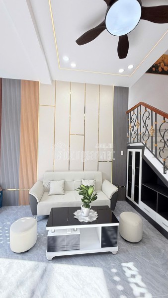 Đón Tết an cư – 50M² – 2 Tầng/3PN Ô TÔ Tận cửa– Nhỉnh 5 Tỷ TL! Có PN Trệt !