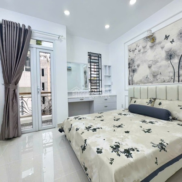 Đón Tết an cư – 50M² – 2 Tầng/3PN Ô TÔ Tận cửa– Nhỉnh 5 Tỷ TL! Có PN Trệt !