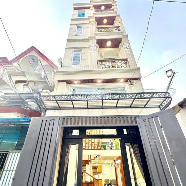 Đón Tết an cư – 50M² – 2 Tầng/3PN Ô TÔ Tận cửa– Nhỉnh 5 Tỷ TL! Có PN Trệt !