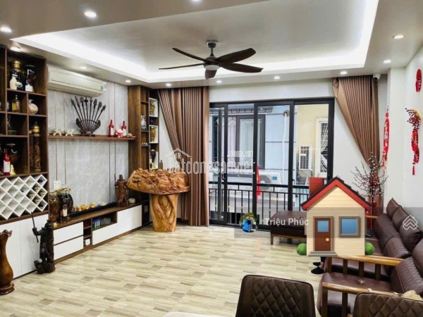 Hot - Bán nhà mới P. Nghĩa Đô Cầu Giấy - 5 tầng - mặt tiền 5m, ô tô vào nhà - giá 17,2 tỷ TL