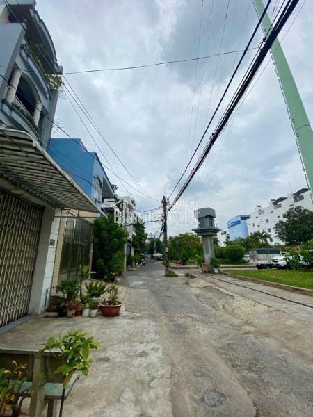 KHÔNG CÓ CĂN THỨ 2 - NGAY TRUNG TÂM  - NHÀ 4 TẦNG HẺM XE TẢI - THÔNG TỨ TUNG