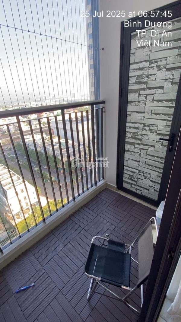 Cho thuê căn hộ 2 ngủ 1 wc ở khu đô thị charm city