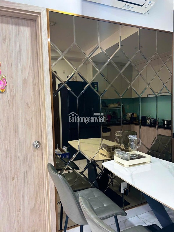 Cho thuê căn hộ 2 ngủ 1 wc ở khu đô thị charm city