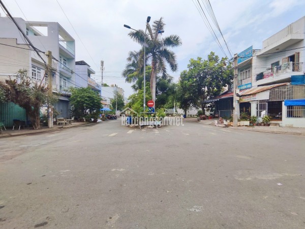 CẦN BÁN 90M2 THỔ CƯ ĐƯỜNG XE TANK GẦN BV NHI ĐÔNG TP