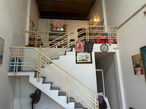 Bán nhà cấp 4 có gác lửng – KDC Tái định cư Vĩnh Trường, Nha Trang Giá bán: 3.6 tỷ (thương lượng)