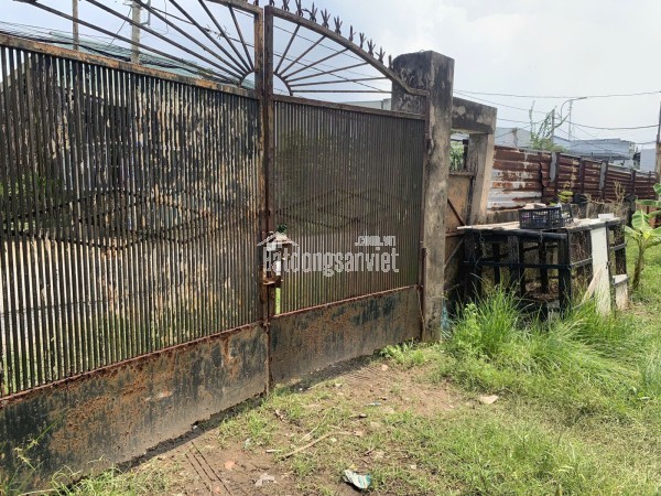 Bán ĐẤT 700m2, 300m2 đất nông nghiệp nằm mặt tiền Phạm Văn Hai Bình Chánh