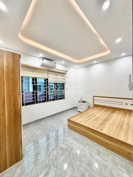 Bán gấp nhà Hồ Tùng Mậu – Cạnh ga tàu điện, ở ngay, 7 phòng cho thuê – giá hơn 7 tỷ