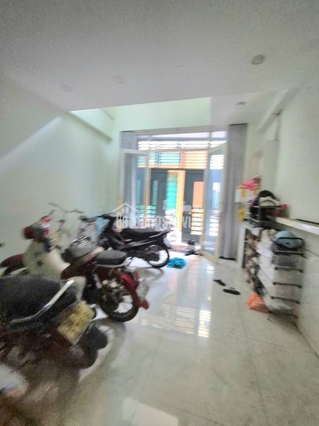 Nhà Đẹp Lạc Long Quân, Bước 1 Bước Ra Hẻm Xe Tải, Giá Chỉ 7.5Ty