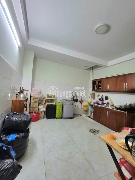 Nhà Đẹp Lạc Long Quân, Bước 1 Bước Ra Hẻm Xe Tải, Giá Chỉ 7.5Ty