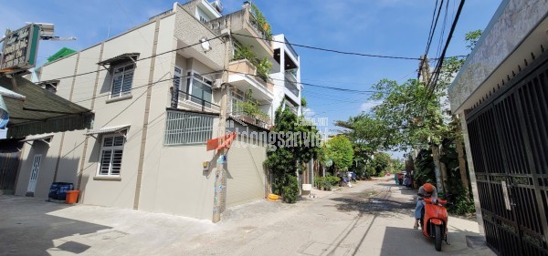 NHÀ 3 LẦU - Ô TÔ ĐÕ CỬA - NGAY KHA VẠN CÂN - F LIINH TRUNG