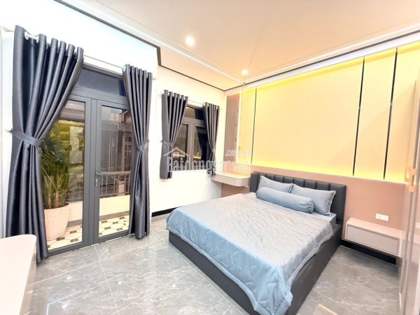 NHÀ MỚI ĐẸP CHỦ TẶNG FULL NỘI THẤT Ô TÔ ĐỖ CỬA