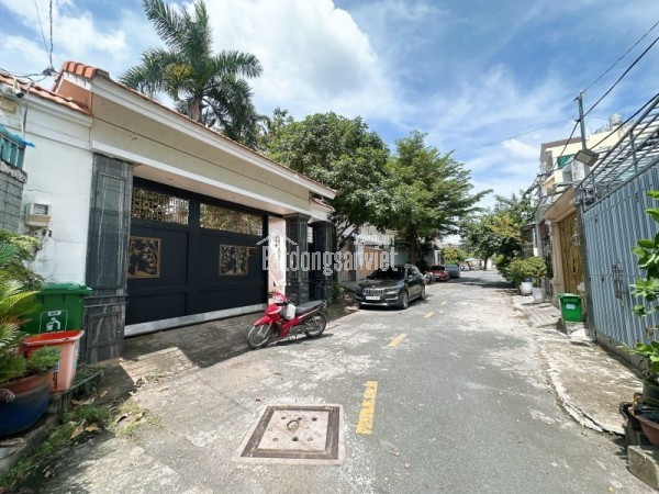 Bán nhà đườg số 8, Phường Linh Xuân, Thủ Đức, TP HCM. DT 92m2, 3 tầng, Giá 7.7 tỷ, Sổ Hồng -