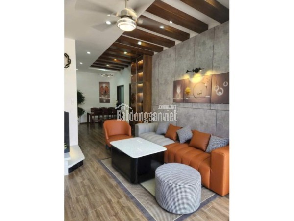 Bán nhà 2 tầng đường CAO XUÂN HUY- gần Phan Đăng Lưu. Dt 74m2 giá 8ty5 LH 0942992361