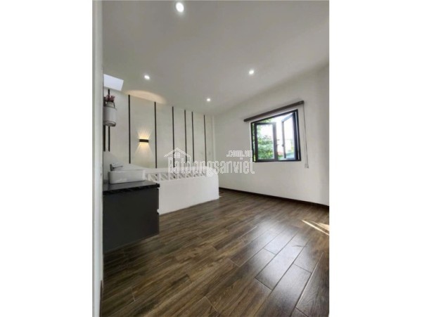 Bán nhà 2 tầng đường CAO XUÂN HUY- gần Phan Đăng Lưu. Dt 74m2 giá 8ty5 LH 0942992361