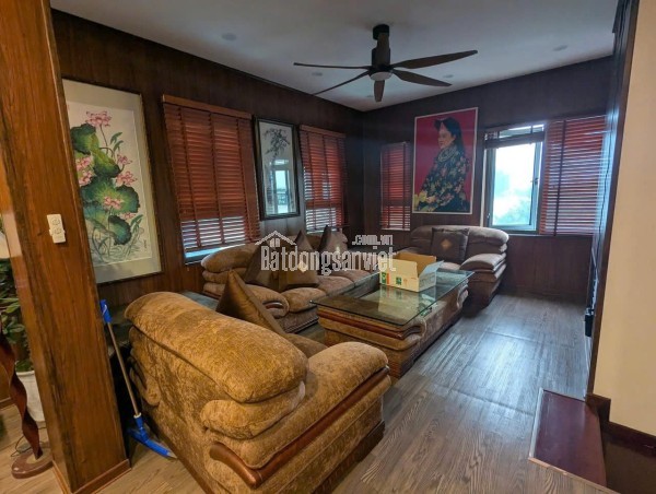 CHO THUÊ MẶT BẰNG MẶT PHỐ NGÔ GIA TỰ – DIỆN TÍCH LỚN