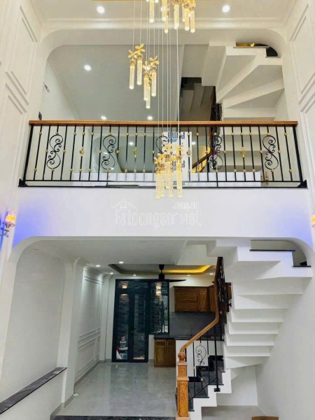 Bán nhà trong ngõ đường số 27, Hiệp Bình Chánh, Thủ Đức, TP HCM. DT 121m2, 3 tầng, giá 8,7 tỷ, sổ