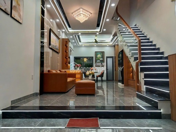 Bán Nhà Mới Đón Tết - Xây 4 Tầng Đúc BTCT - Hẻm Ô Tô 5m - Ngay BV Thủ Đức - Chỉ 6,85 Tỷ