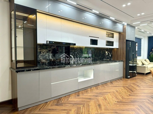 NHÀ ĐẸP GA RA 2 Ô TÔ FULL NỘI THẤT Ngọc Lâm 60m2 X 6 Tầng ,mặt tiền 4.5 m 19.2 tỷ Long Biên.