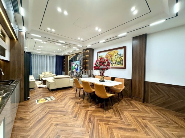 NHÀ ĐẸP GA RA 2 Ô TÔ FULL NỘI THẤT Ngọc Lâm 60m2 X 6 Tầng ,mặt tiền 4.5 m 19.2 tỷ Long Biên.