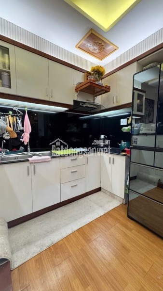 CC Quận 8 - Đã Có Sổ hồng lâu dài - Thang Máy - Giáp Quận 1 - 2PN -59M - cho thuê 9tr/th - Nhỉnh 3