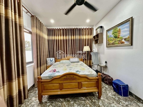 Bán nhà 3 tầng đường số 10, Hiệp Bình Phước, Thủ Đức, TP HCM. DT 77m2, sổ hồng, giá 6,9 tỷ. Liên