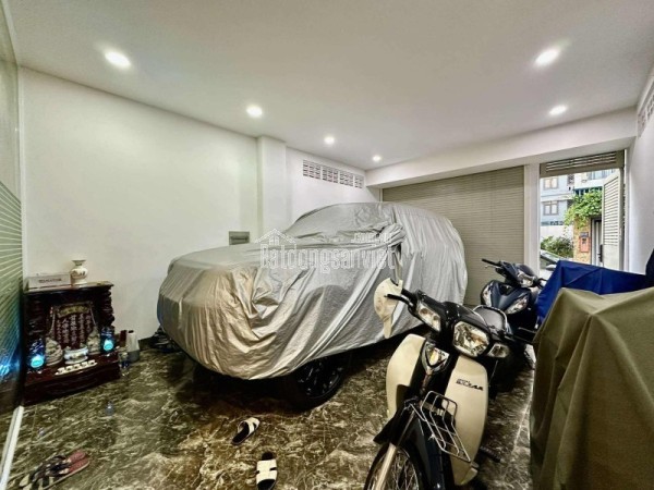 Bán nhà 3 tầng đường số 10, Hiệp Bình Phước, Thủ Đức, TP HCM. DT 77m2, sổ hồng, giá 6,9 tỷ. Liên