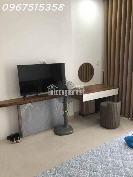 Nhà mặt đường Cửu Long 3 tầng, kinh doanh cực tốt