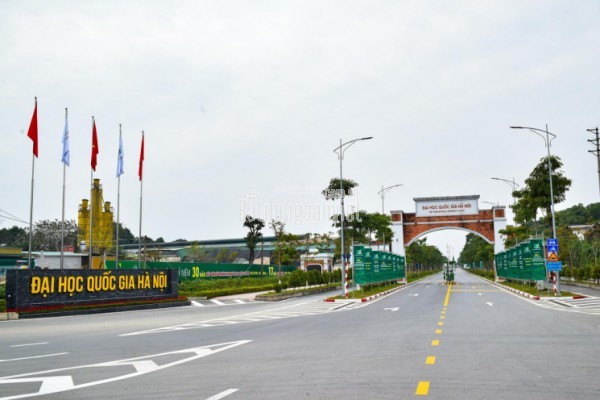 BÁN GẤP LÔ GÓC, VIEW HỒ 128M,TT HOÀ LẠC,ĐƯỜNG TRỤC CHÍNH, KINH DOANH, GẦN ĐH QUỐC GIA, ĐH FPT, GIÁ