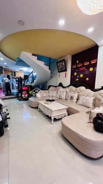 Bán nhà Nguyễn Thị Tần 3 tầng mới 4.2x28 chỉ 11 tỷ 8 TL - 0931172218