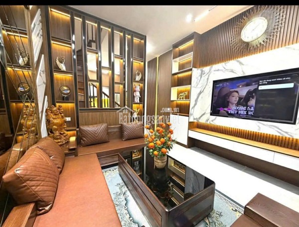 Bán nhà lô góc Linh Quang 42m² – 4 tầng – 5 phòng – cách ô tô 30m – 12.2 tỷ