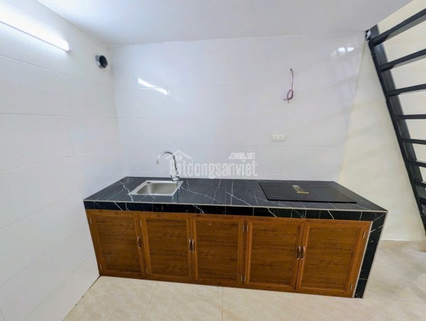 Cho thuê nhà trọ 30m2 Giá: 3,2tr/ tháng ở cụm 6, Thôn Ích Vịnh, Xã Vĩnh Quỳnh, Thanh Trì