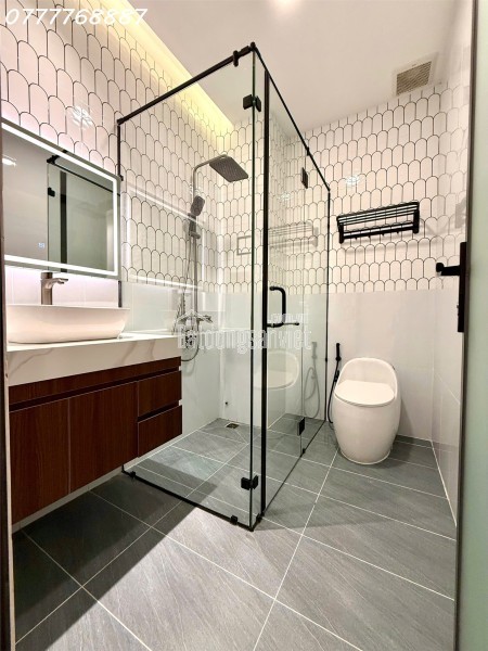 Nhà phố 6 tầng siêu đẹp hẻm 8m CMT8 Phường 5 Tân Bình