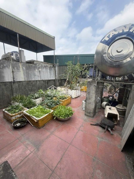 BÁN GẤP NHÀ  LĨNH NAM  GẦN CHỢ ĐẦU MỐI ĐỀN LỪ, NHÀ ĐẸP Ở NGAY DT 38M GIÁ 8X TỶ GẦN CÁC TRƯỜNG ĐẠI