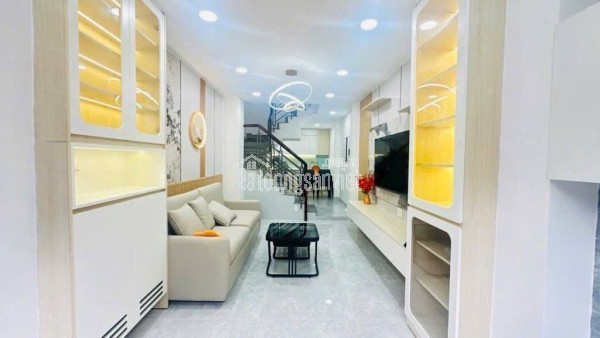 NHÀ MỚI - NGAY ĐẠI HỌC VĂN LANG - 4 TẦNG- 4PN- FULL NỘI THẤT. SỔ ĐẸP. NHỈNH 5T(TL)