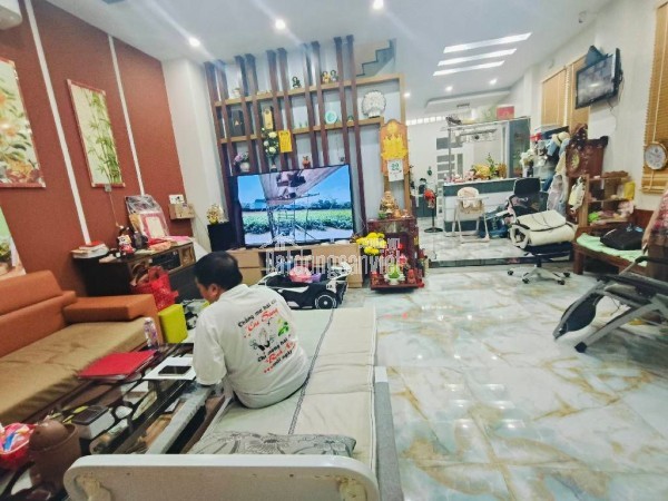 Bán nhà mặt tiền KDC Bình Điền 9x17 Biệt thự 4 tầng chỉ 11 tỷ nhỉnh TL - 0931172218