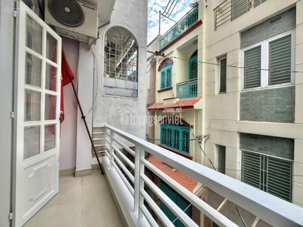 GẤP VỀ QUÊ ĐÓN TẾT Nhà Đồng Nai P15 Quận 10. Ngang 5.8m dài 10m. Vị Trí  Kinh doanh 3 Tầng Chỉ