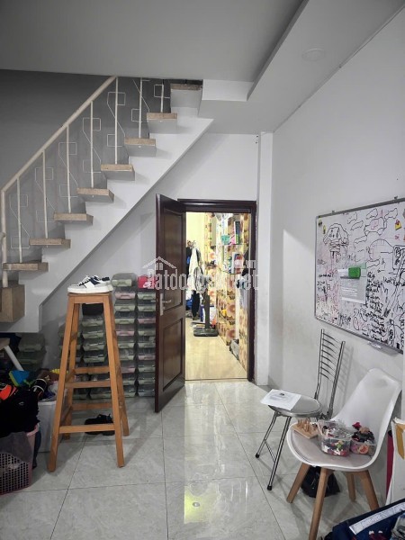 BÁN NHÀ 3 TẦNG MẶT TIỀN KINH DOANH ĐƯỚNG 2/4 VĨNH PHƯỚC