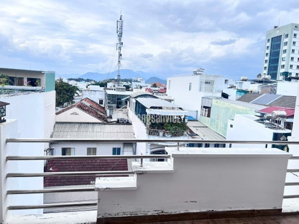 NHÀ MT VÕ TRỨ, CHỢ XÓM MỚI, TRUNG TÂM NHA TRANG DT: 137,8m² Giá bán: 21,5 tỷ ( tl ) lh e