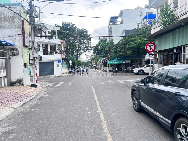 NHÀ MT VÕ TRỨ, CHỢ XÓM MỚI, TRUNG TÂM NHA TRANG DT: 137,8m² Giá bán: 21,5 tỷ ( tl ) lh e