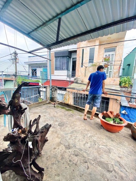 Bán nhà đẹp Nguyễn Tư Giản 4 tầng 63m2(4.2x15m) tặng NT HXT gần chợ Phạm Văn Bạch nhỉnh 6 tỷ