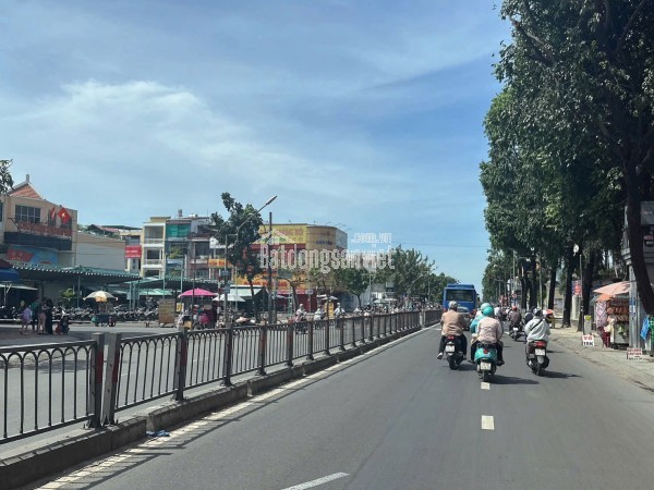 Bán nhà đẹp Nguyễn Tư Giản 4 tầng 63m2(4.2x15m) tặng NT HXT gần chợ Phạm Văn Bạch nhỉnh 6 tỷ