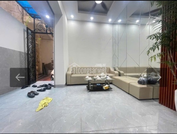 41M² – 4 TẦNG – 4 NGỦ – GIÁ HƠN 8,7 TỶ  NGÕ HÒA BÌNH NÔNG – MẤY BƯỚC RA PHỐ KHÂM THIÊN